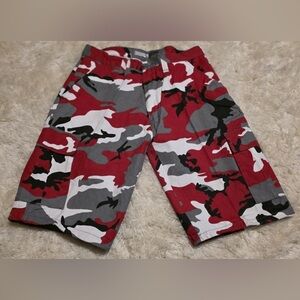Regal Wear Men's Camouflage Cargo Shorts Size 34 EUC
